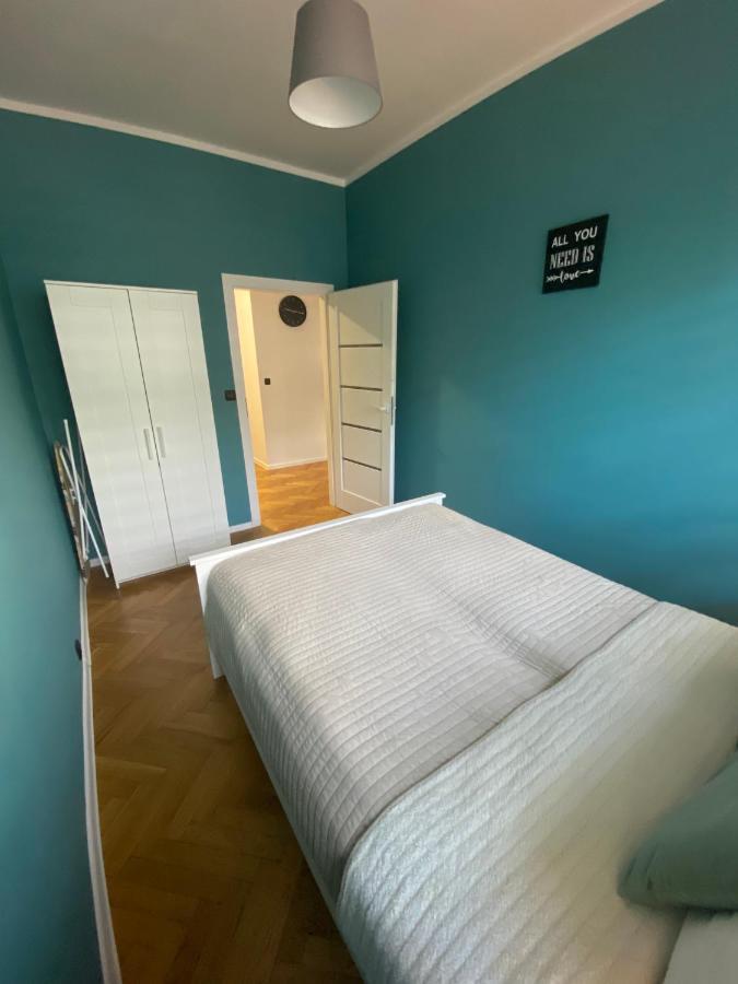 Hostel Pod Topolami Zielona Gora  Luaran gambar