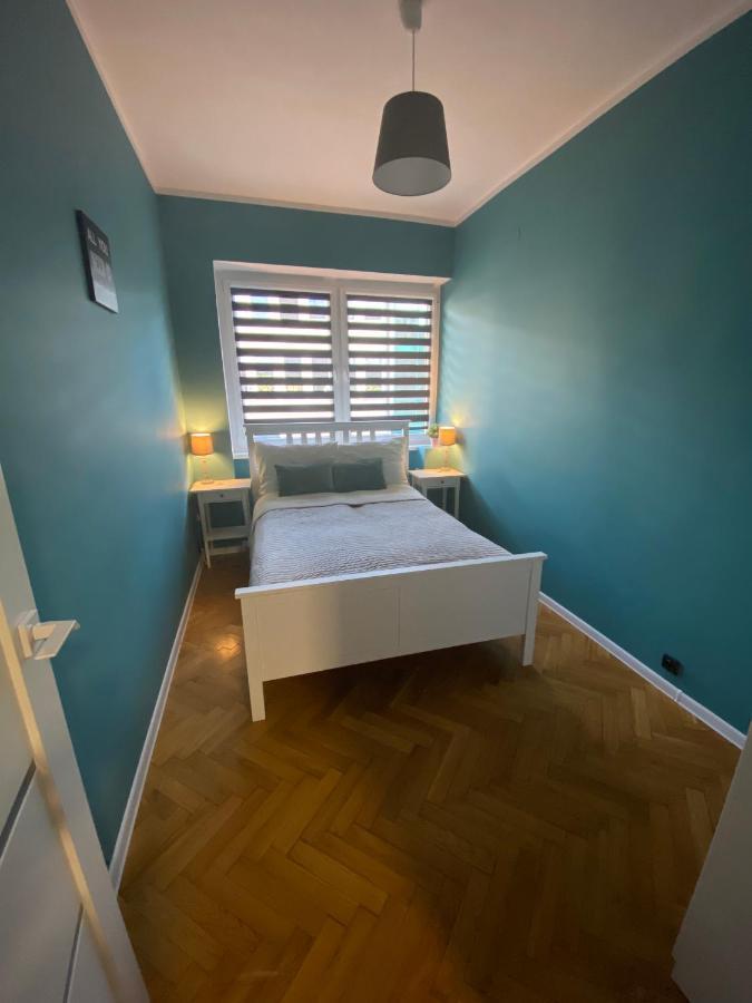 Hostel Pod Topolami Zielona Gora  Luaran gambar