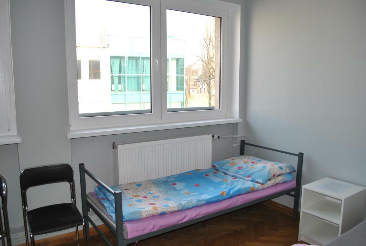 Hostel Pod Topolami Zielona Gora  Luaran gambar