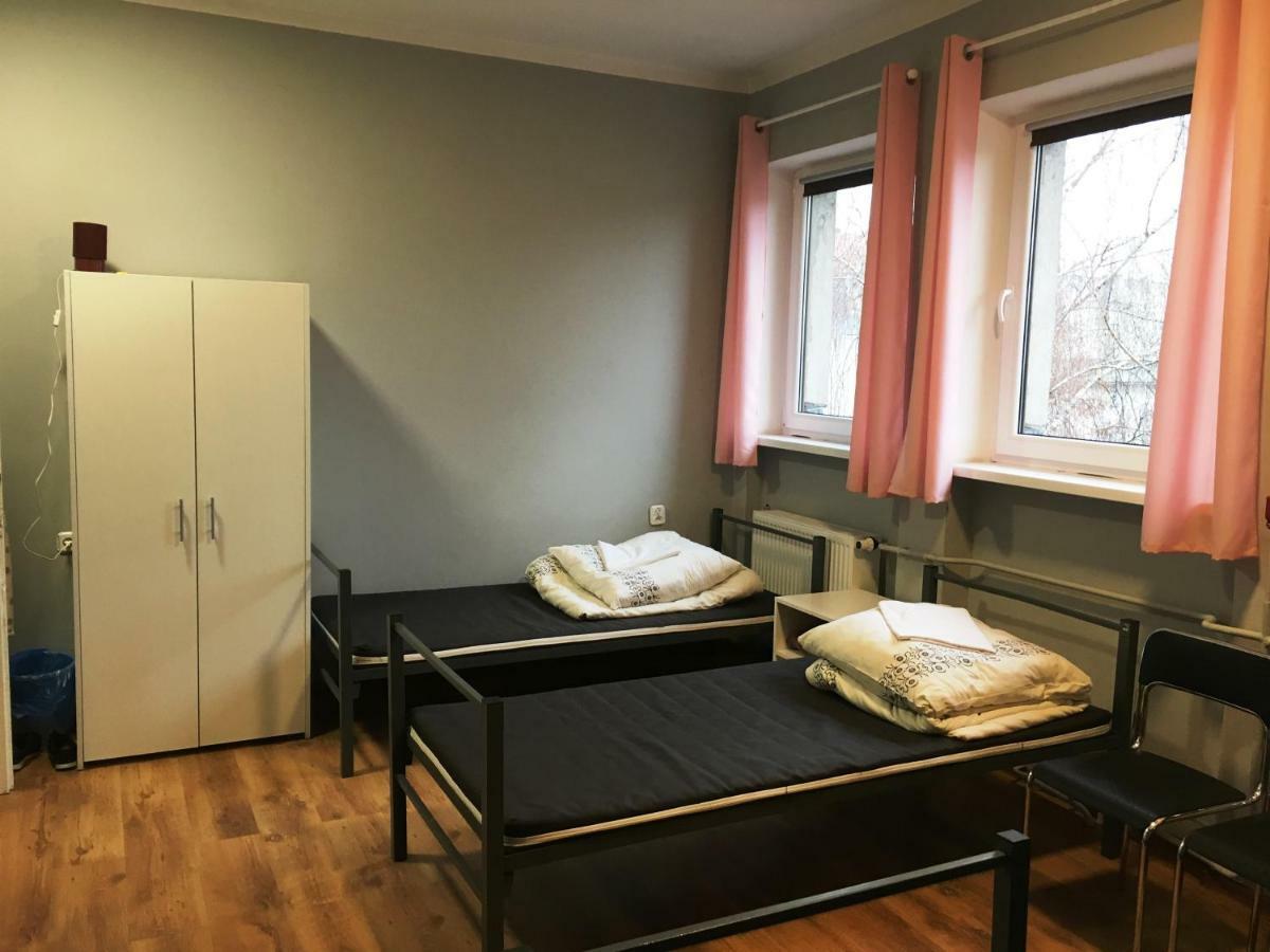 Hostel Pod Topolami Zielona Gora  Luaran gambar